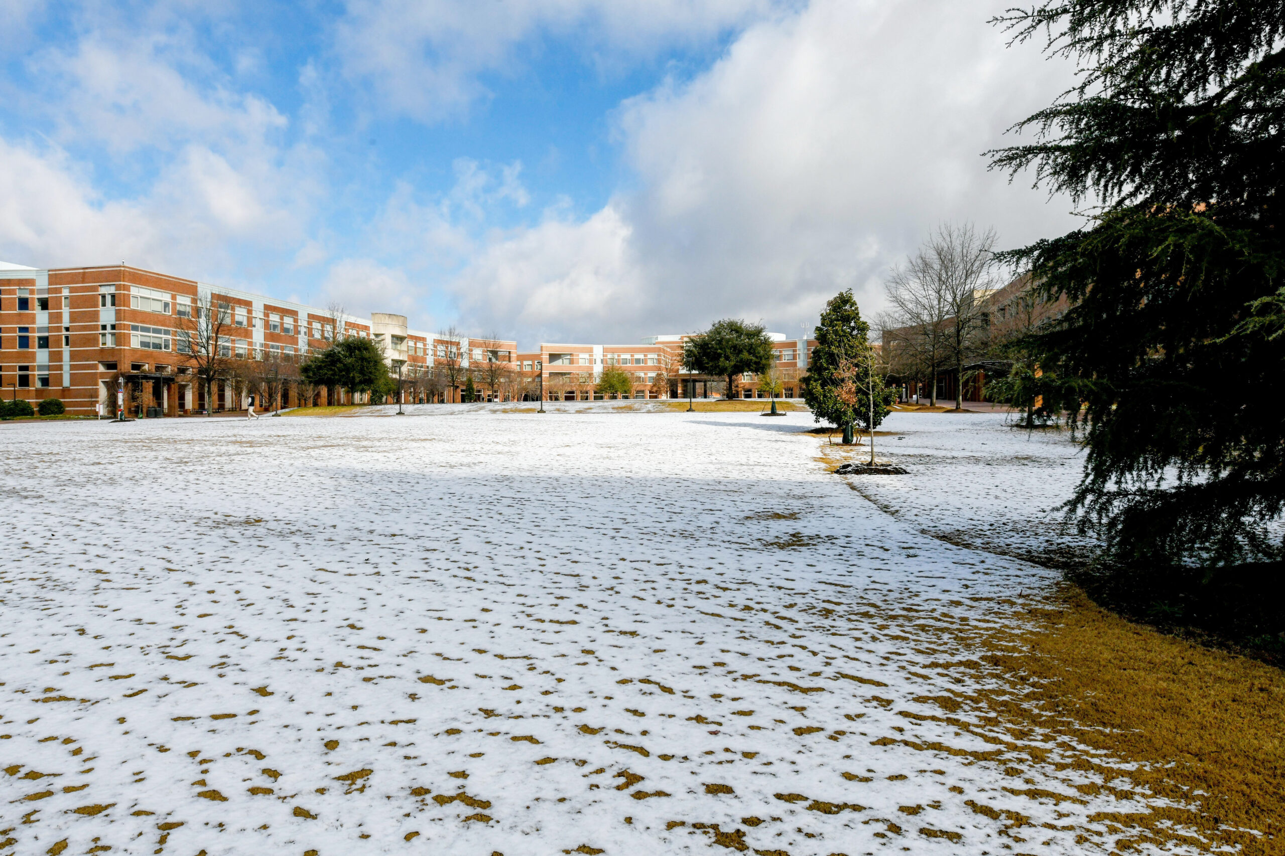 Snow covers the Oval in front of Engineering Buildings I, II and III. 