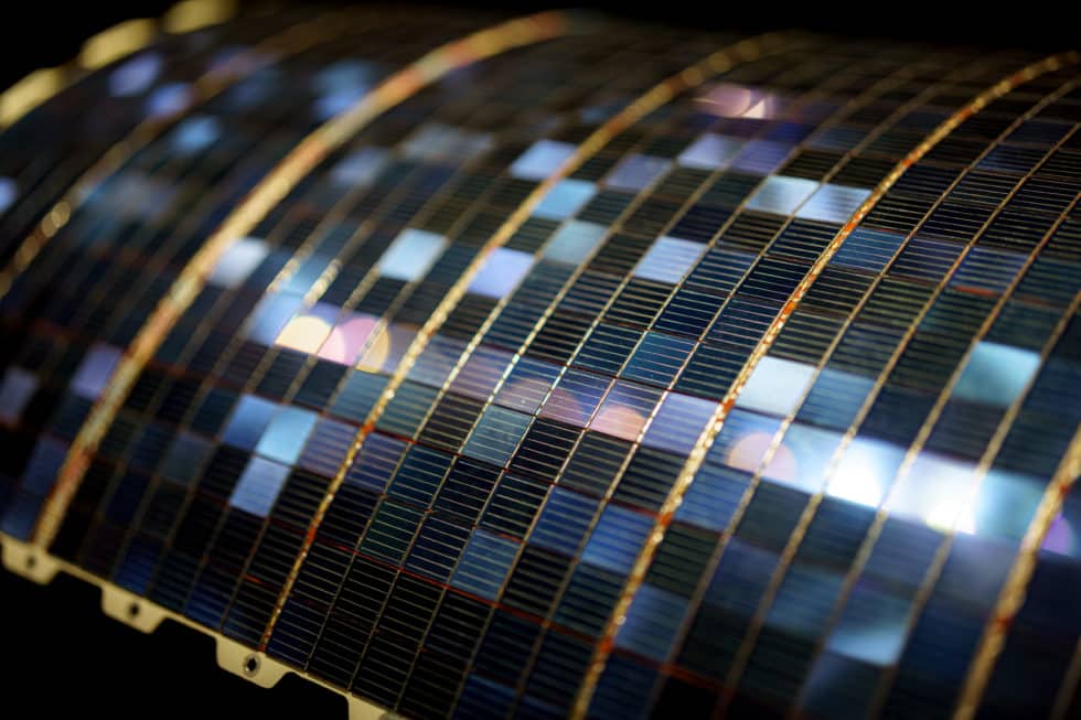 This visual highlights the craftsmanship of solar cell panels, emphasizing the fine details and unique patterns.
